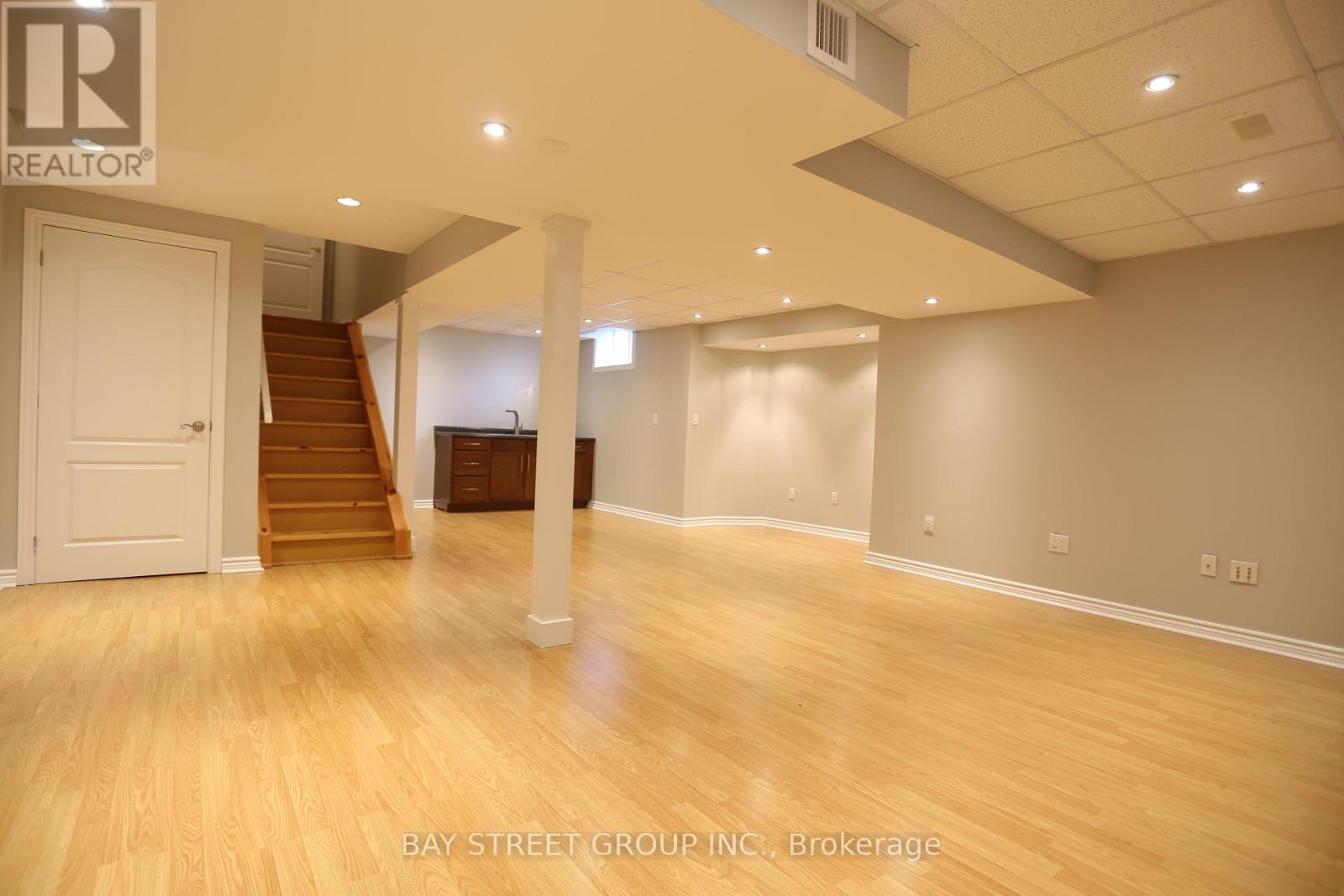 343 Vellore Avenue, Vaughan, Ontario  L4H 2Z1 - Photo 9 - N12664658