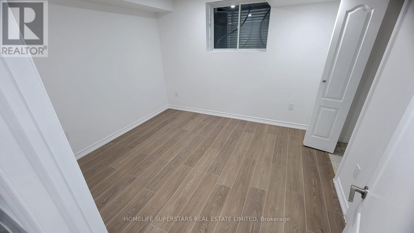 Unknown Address, ,     - Photo 5 - S12664682