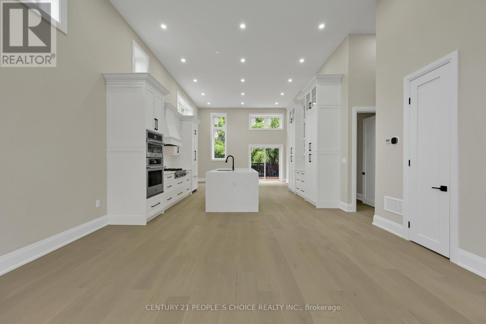 Upper Level - 2091 Bridge Road, Oakville, Ontario  L6L 2E8 - Photo 10 - W12664680