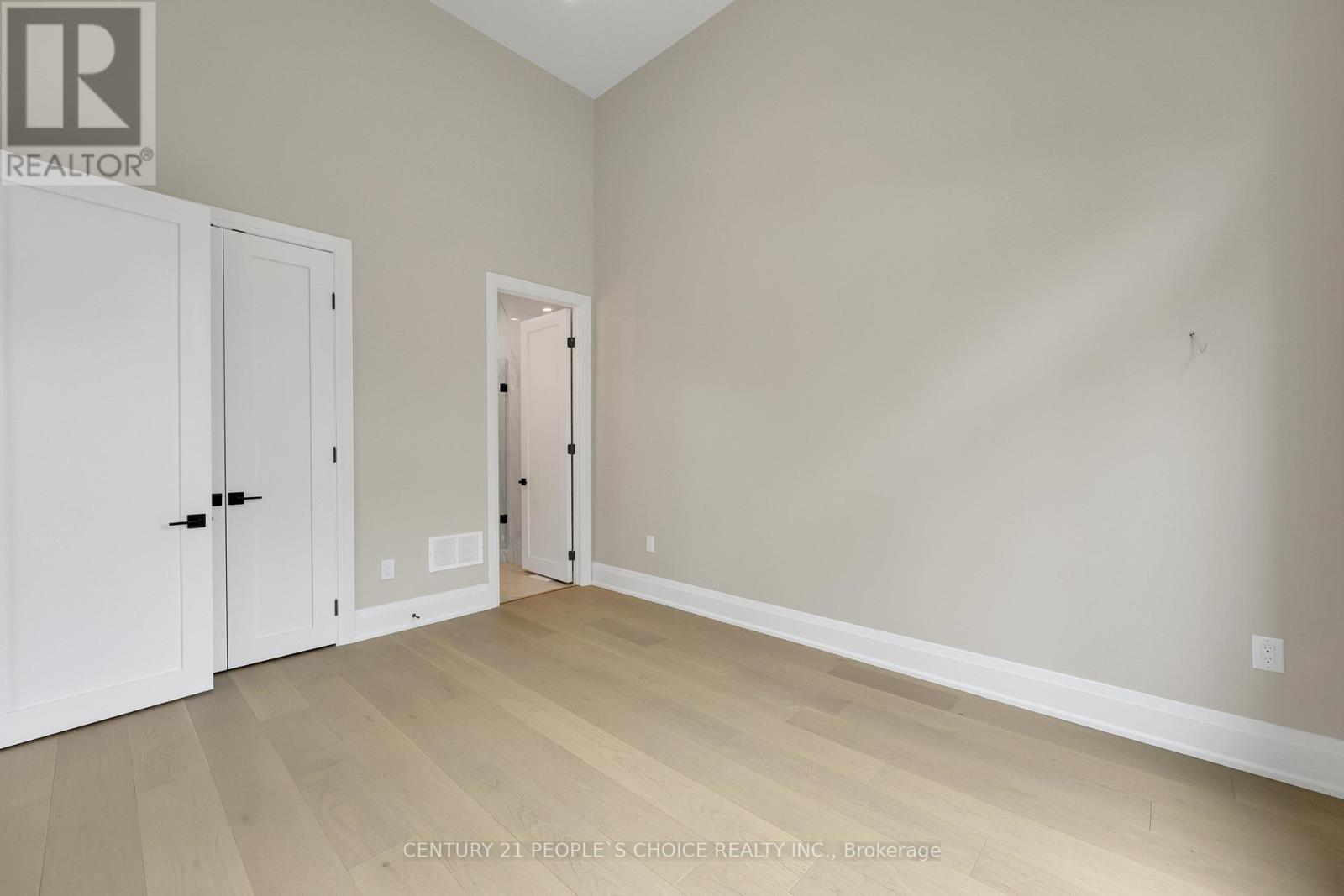 Upper Level - 2091 Bridge Road, Oakville, Ontario  L6L 2E8 - Photo 13 - W12664680