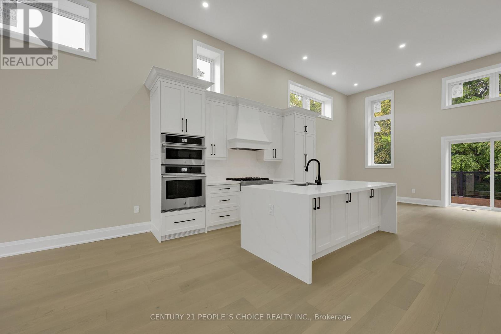 Upper Level - 2091 Bridge Road, Oakville, Ontario  L6L 2E8 - Photo 15 - W12664680