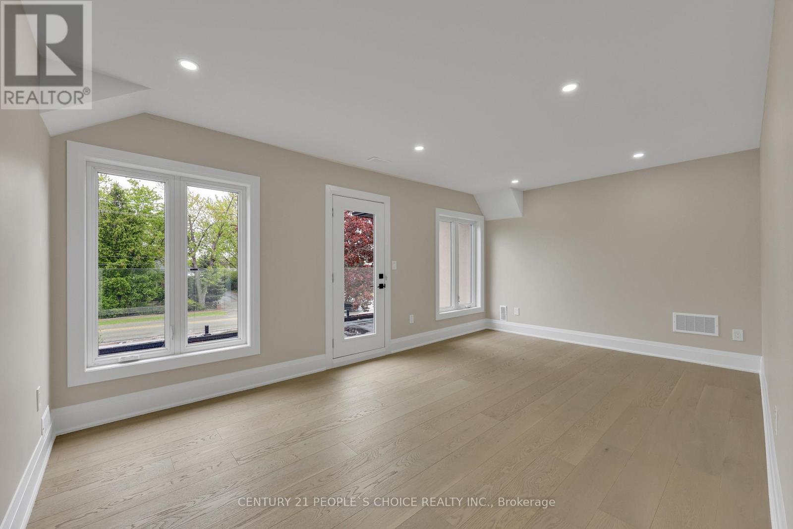 Upper Level - 2091 Bridge Road, Oakville, Ontario  L6L 2E8 - Photo 32 - W12664680