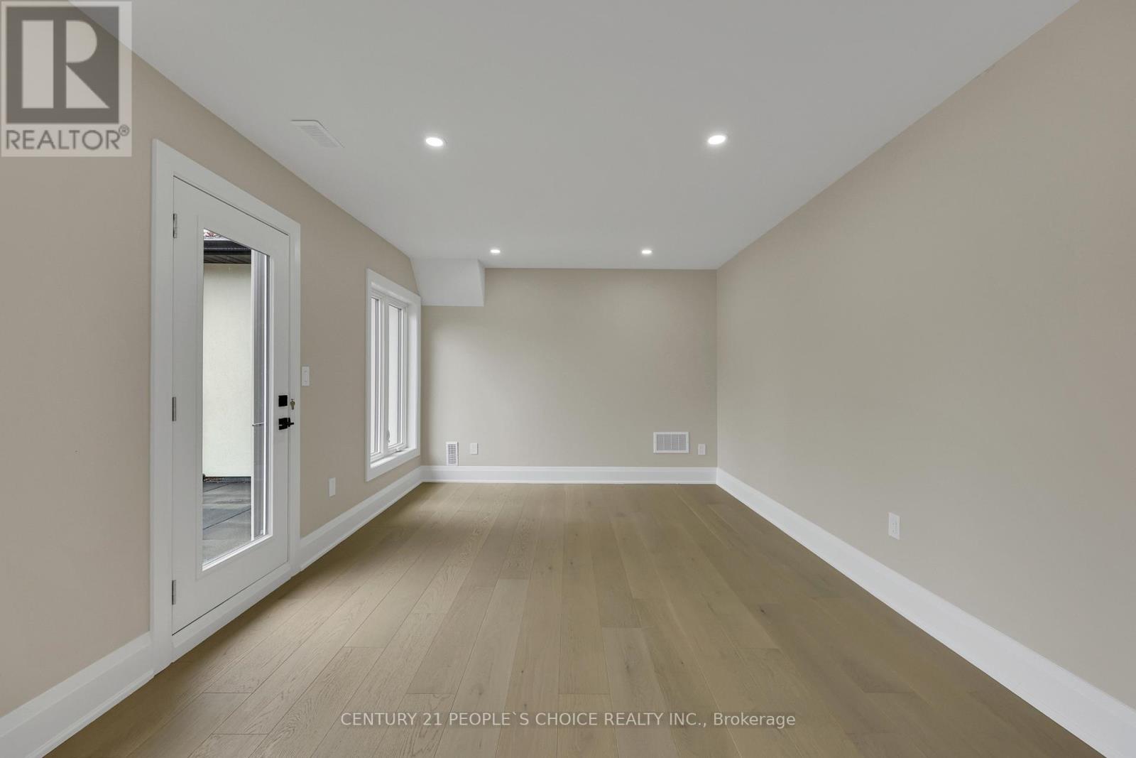 Upper Level - 2091 Bridge Road, Oakville, Ontario  L6L 2E8 - Photo 33 - W12664680