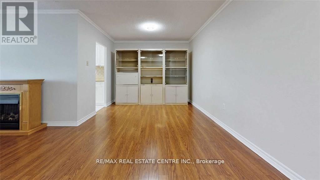 1509 - 966 Inverhouse Drive, Mississauga, Ontario  L5J 4B6 - Photo 11 - W12664688