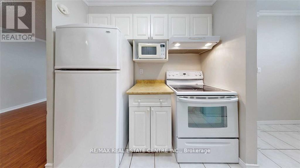 1509 - 966 Inverhouse Drive, Mississauga, Ontario  L5J 4B6 - Photo 16 - W12664688