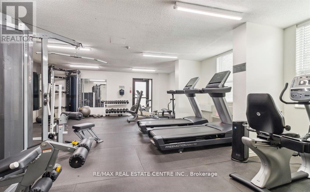 1509 - 966 Inverhouse Drive, Mississauga, Ontario  L5J 4B6 - Photo 35 - W12664688