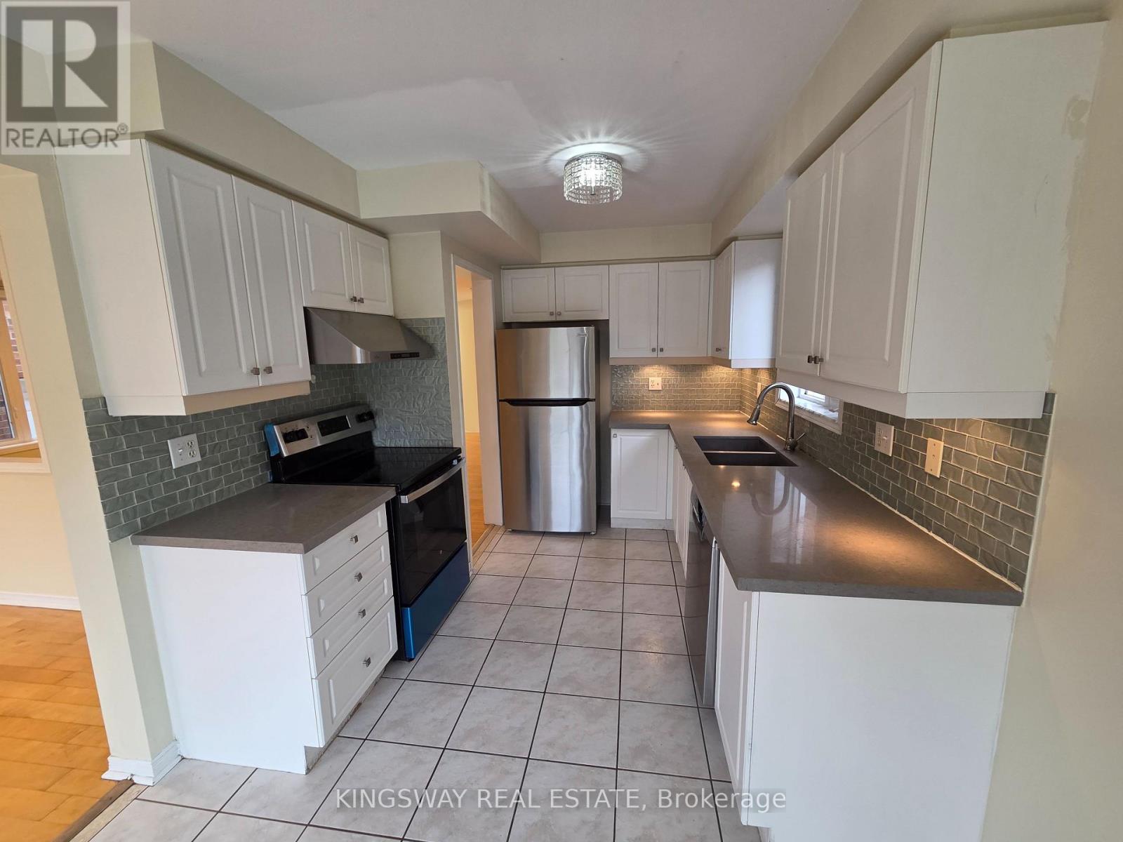 4859 Marble Arch Mews, Mississauga, Ontario  L5M 7R1 - Photo 15 - W12664706