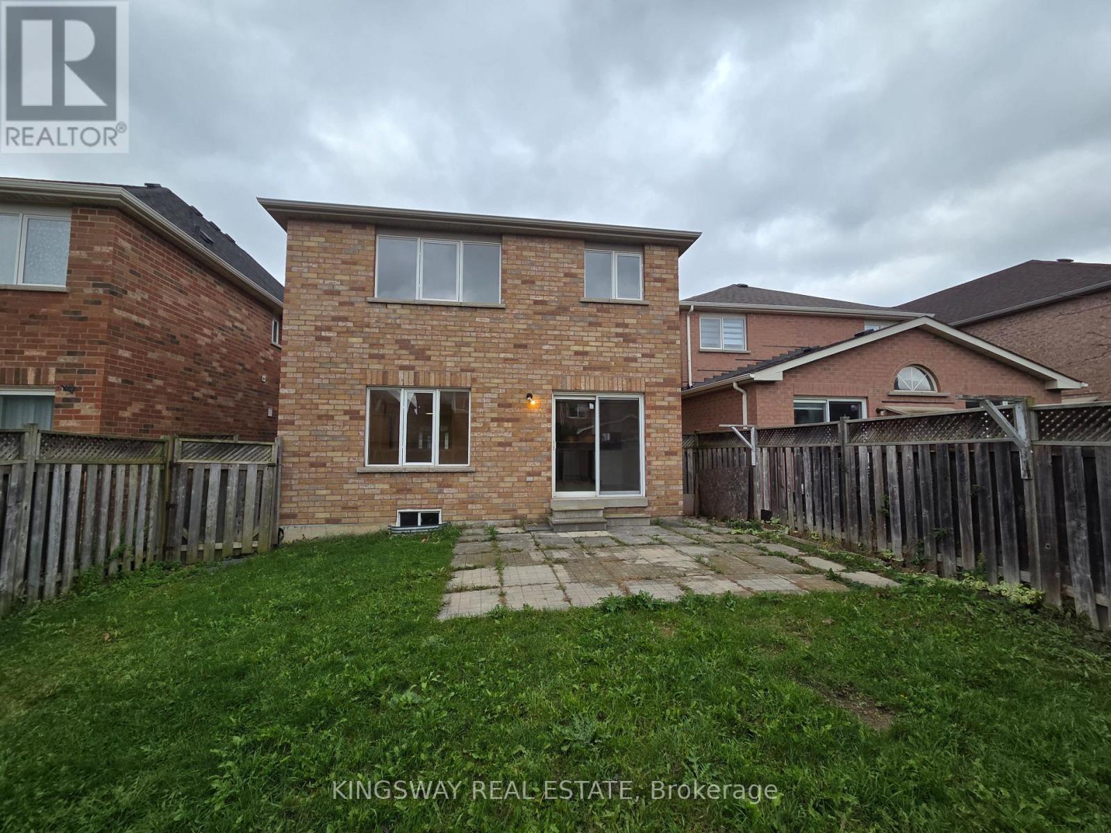4859 Marble Arch Mews, Mississauga, Ontario  L5M 7R1 - Photo 35 - W12664706