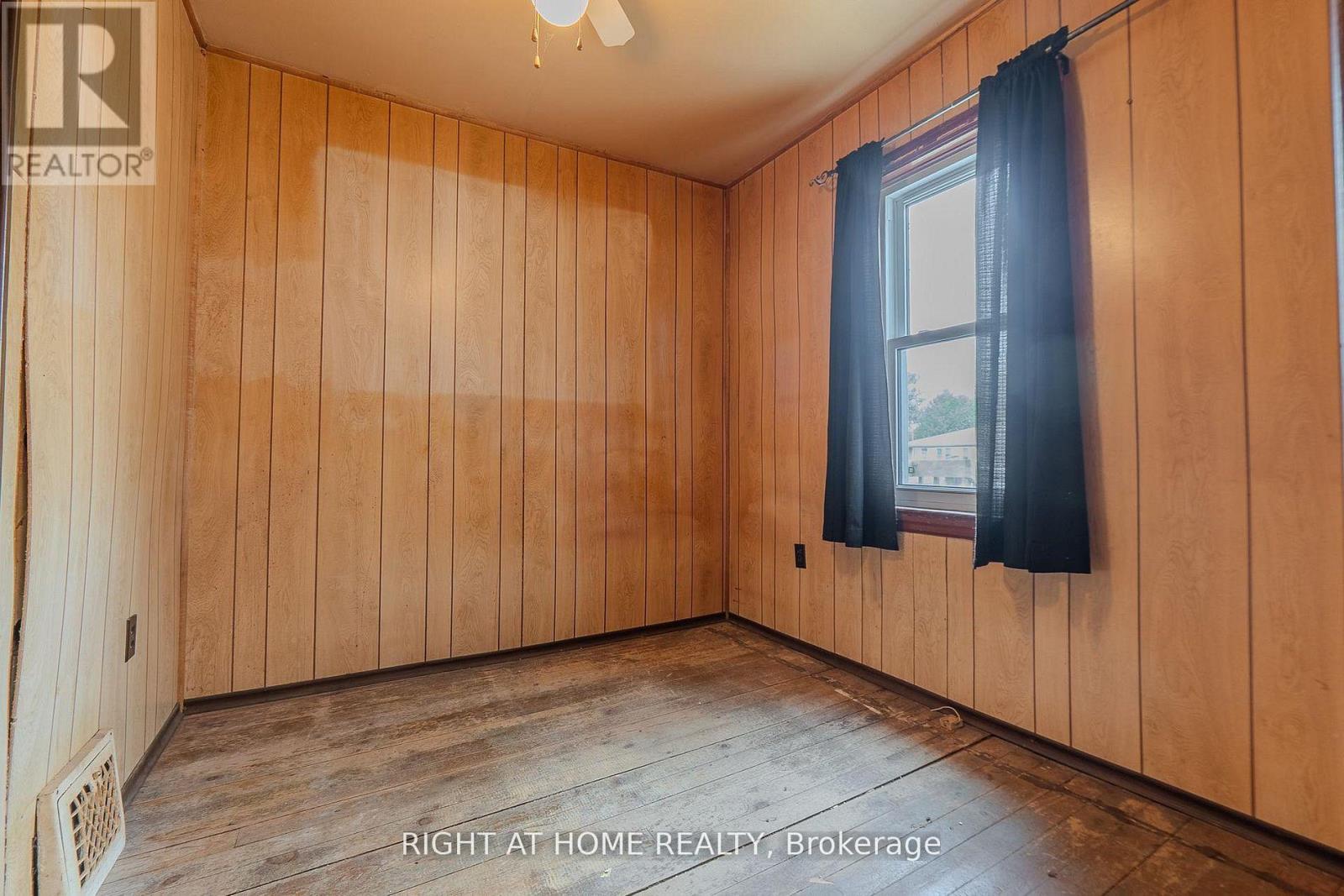 169 Princess Street E, North Bay, Ontario  P1B 1P8 - Photo 14 - X12664664