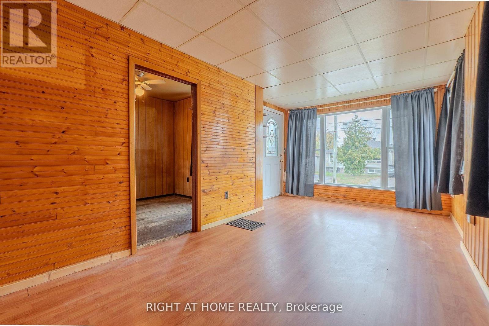 169 Princess Street E, North Bay, Ontario  P1B 1P8 - Photo 6 - X12664664