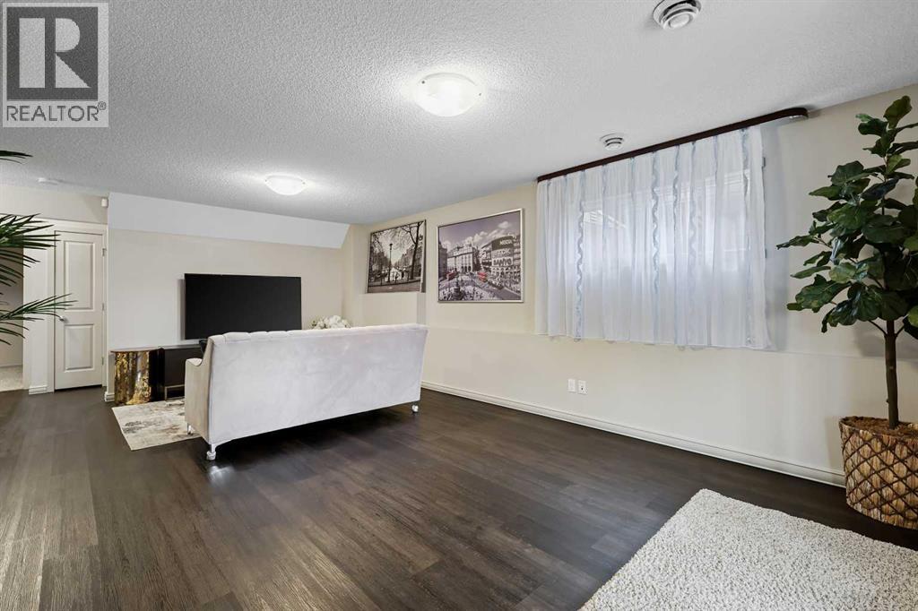 20 Walden View Se, Calgary, Alberta  T2X 0P2 - Photo 36 - A2271892