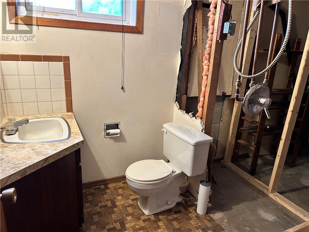 1610 Henry Court, Val Caron, Ontario  P3N 1H6 - Photo 13 - 2125999