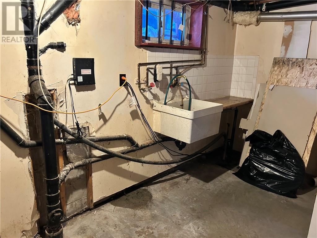 1610 Henry Court, Val Caron, Ontario  P3N 1H6 - Photo 14 - 2125999