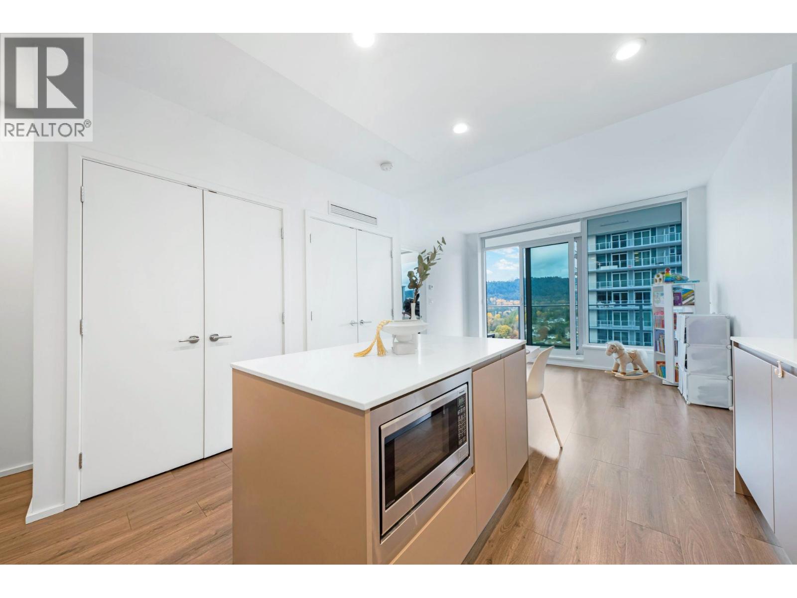 1811 3833 Evergreen Place, Burnaby, British Columbia  V3J 0M2 - Photo 6 - R3066566