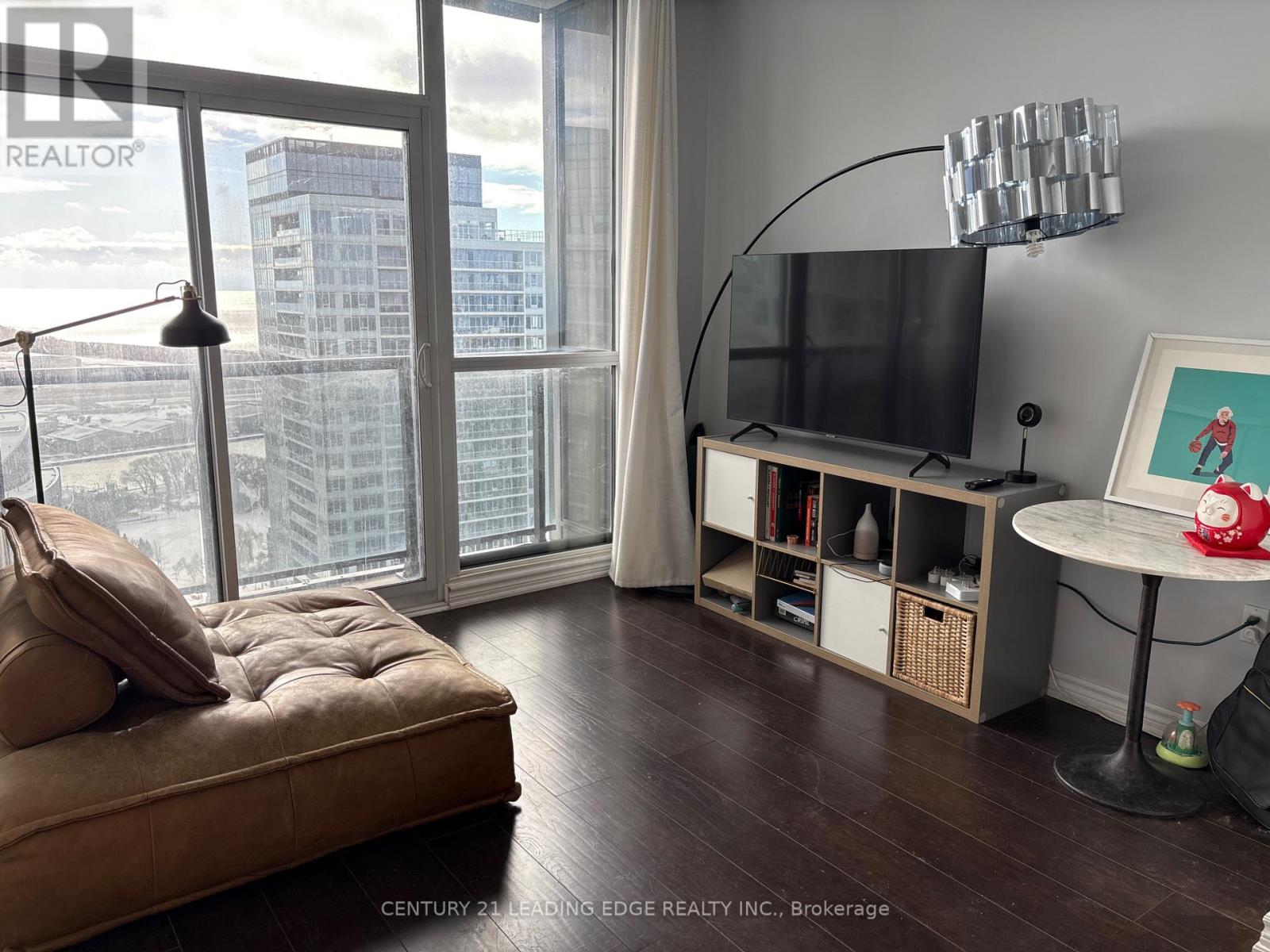 4505 - 85 Queens Wharf Road, Toronto, Ontario  M5V 0J9 - Photo 6 - C12662932