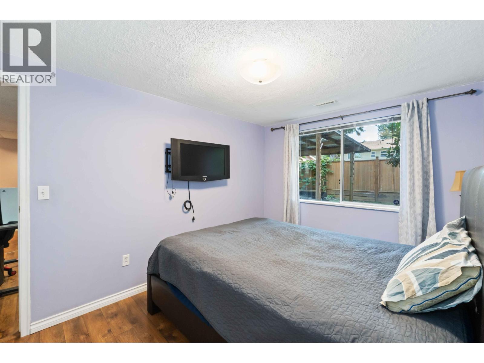 21064 Barker Avenue, Maple Ridge, British Columbia  V2X 8R6 - Photo 25 - R3076275