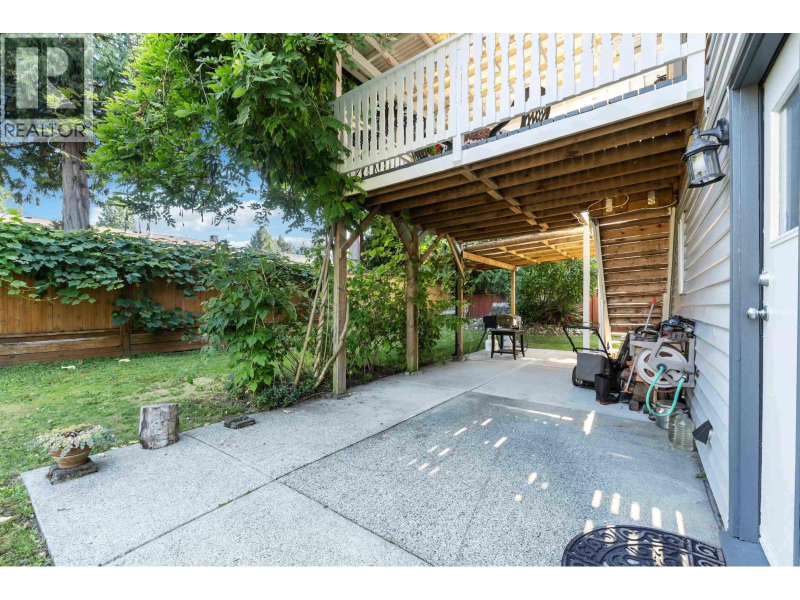 21064 Barker Avenue, Maple Ridge, British Columbia  V2X 8R6 - Photo 38 - R3076275