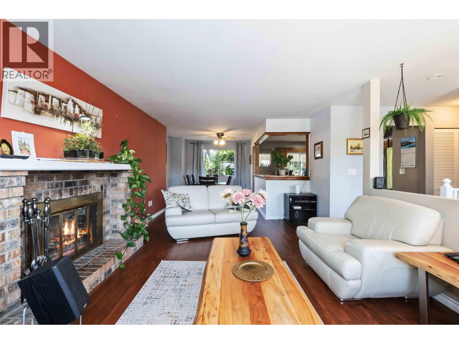 21064 Barker Avenue, Maple Ridge, British Columbia  V2X 8R6 - Photo 8 - R3076275