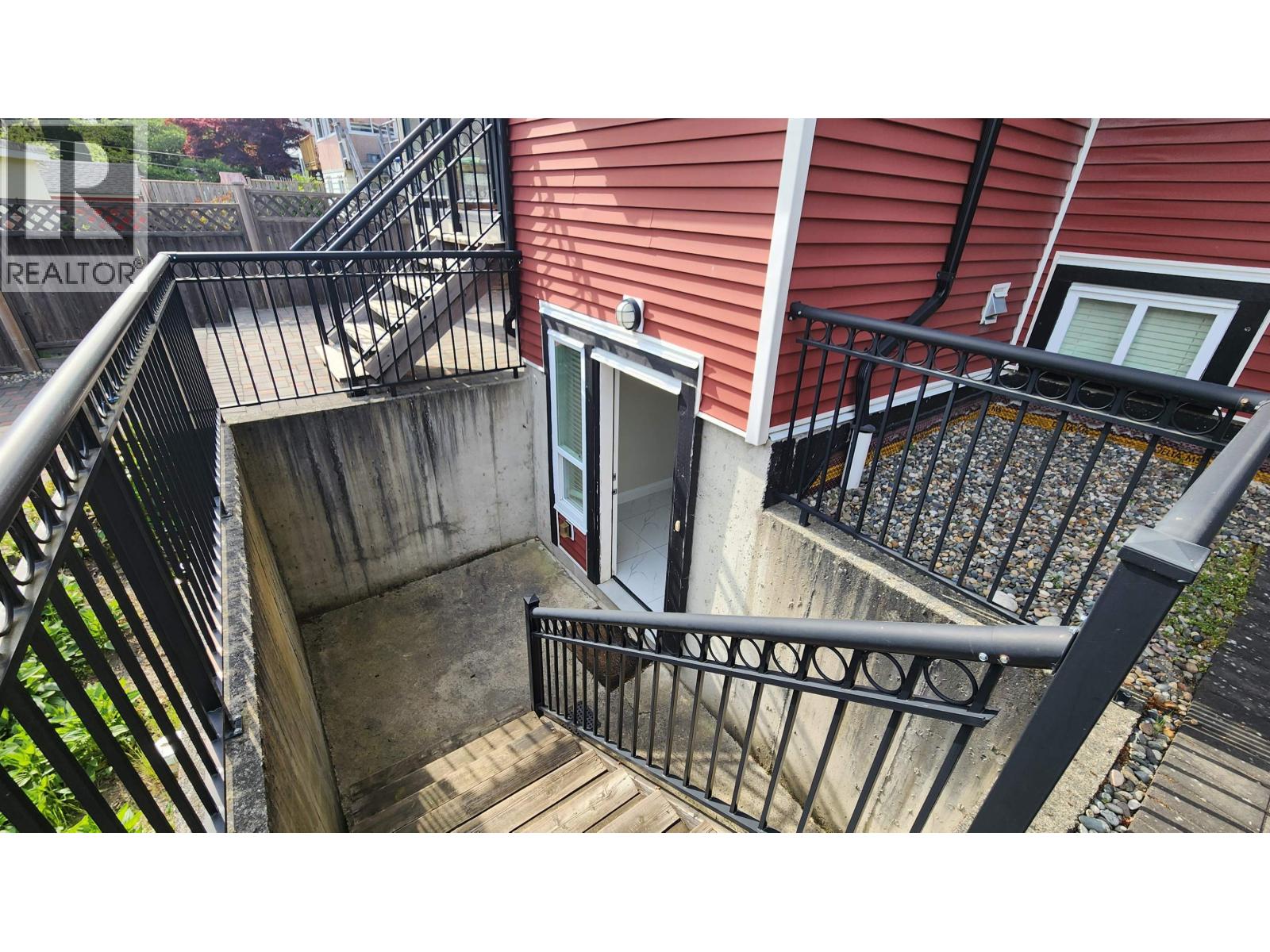 6008 Mckee Street, Burnaby, British Columbia  V5J 2V5 - Photo 11 - R3076286