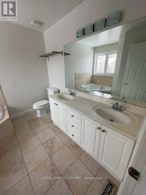 169 Leitchcroft Crescent, Markham, Ontario  L3T 7T5 - Photo 12 - N12664722