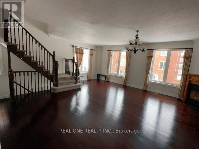 169 Leitchcroft Crescent, Markham, Ontario  L3T 7T5 - Photo 2 - N12664722