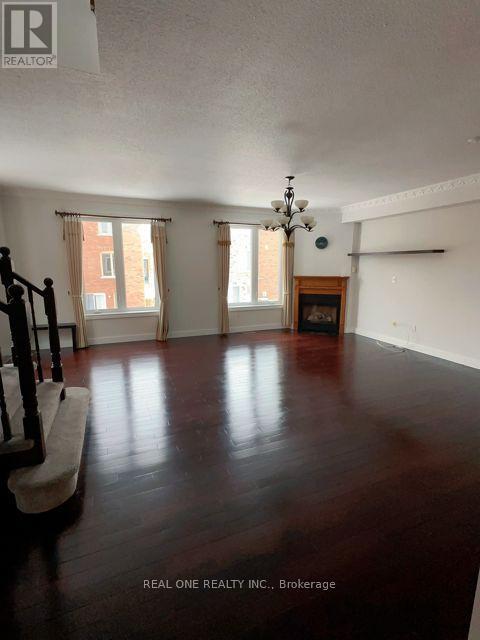 169 Leitchcroft Crescent, Markham, Ontario  L3T 7T5 - Photo 3 - N12664722