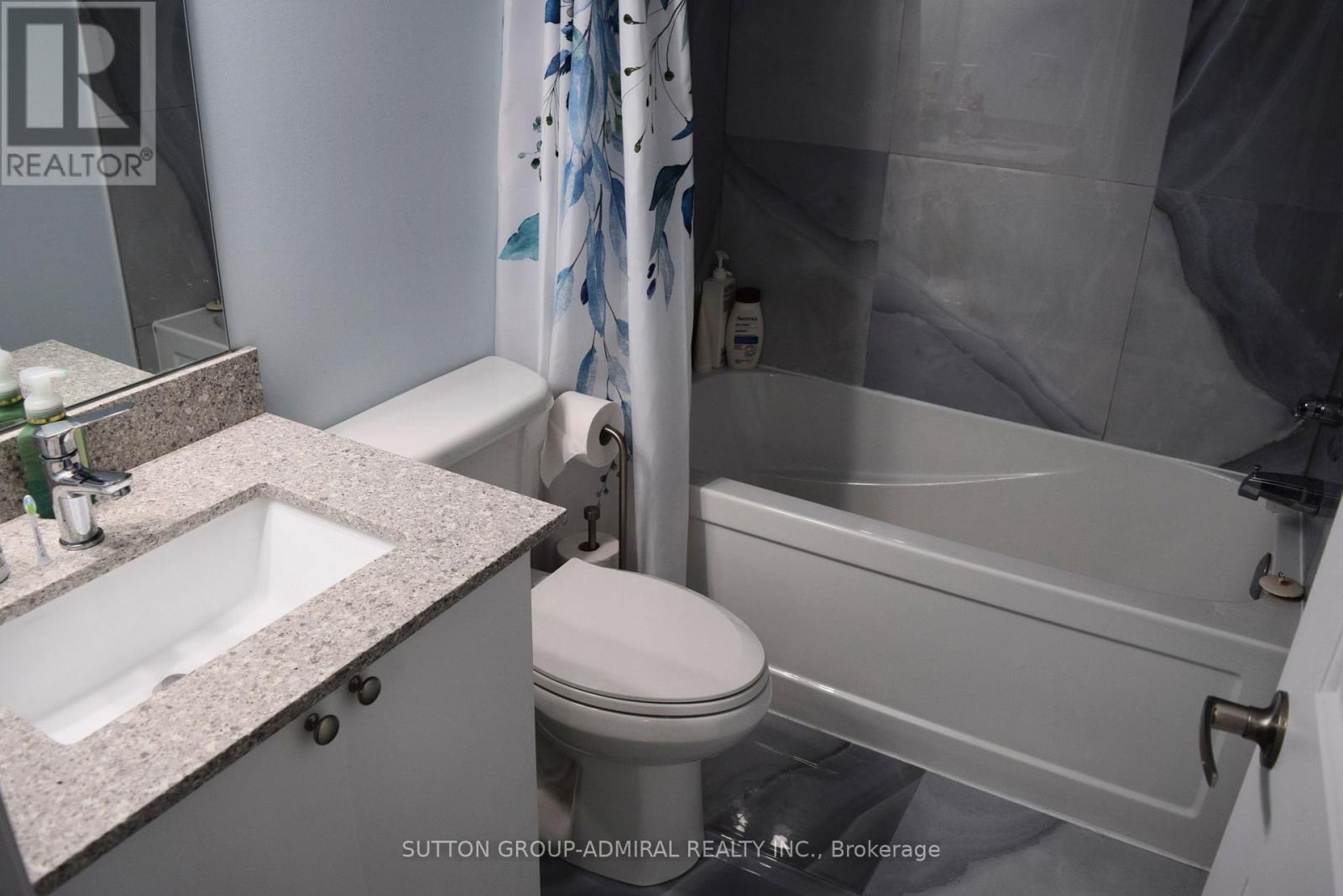 213 - 370 Hopewell Avenue, Toronto, Ontario M6E 2S2 - Photo 13 - W12661954