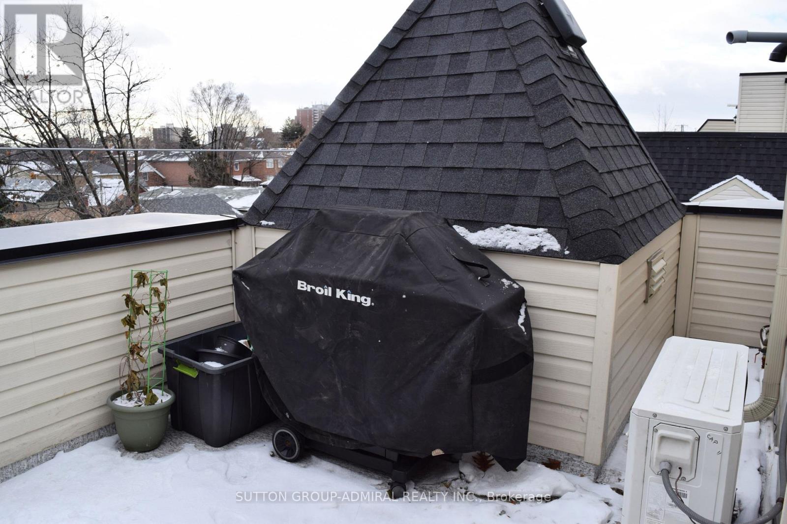 213 - 370 Hopewell Avenue, Toronto, Ontario M6E 2S2 - Photo 22 - W12661954