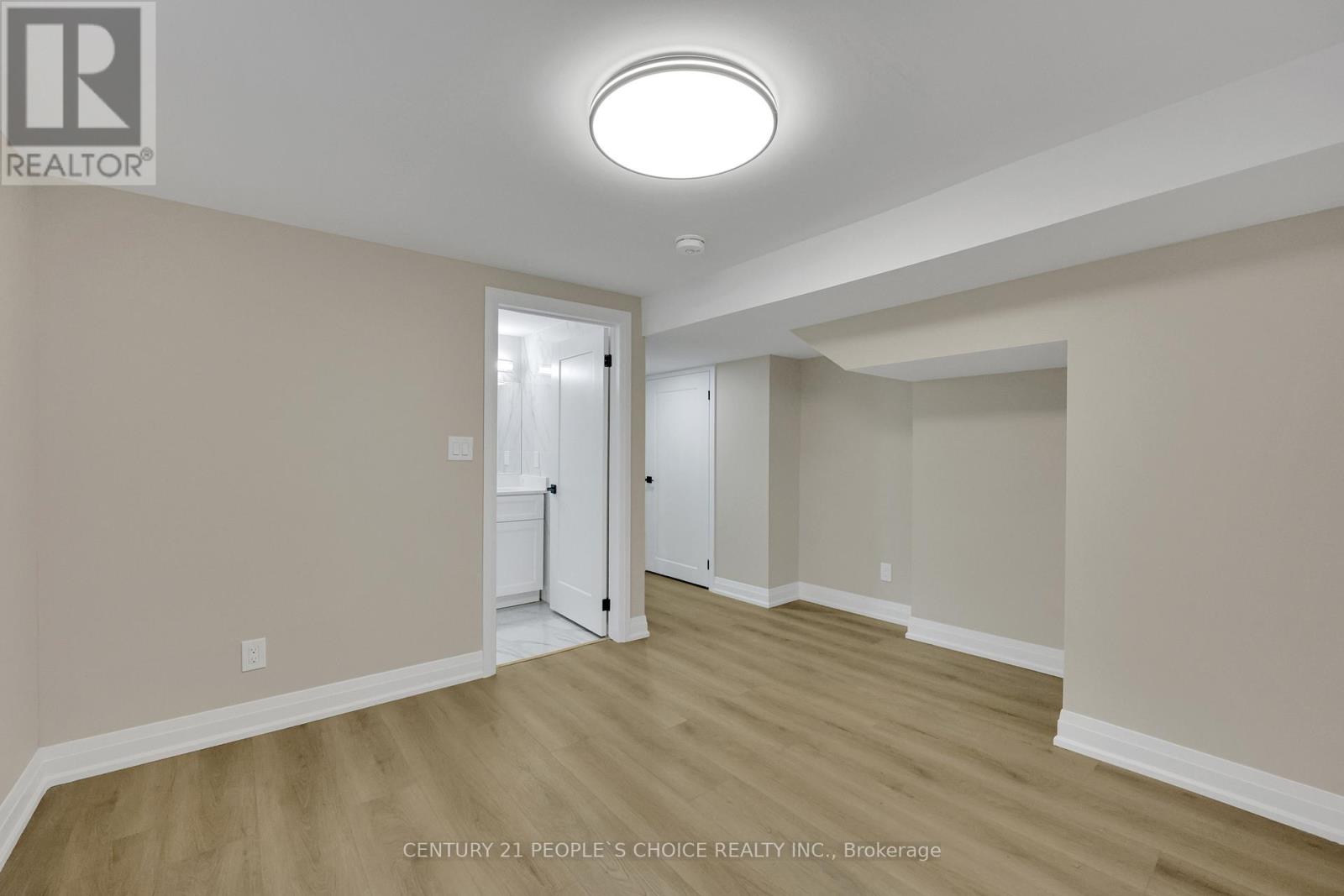 2091 Bridge Road, Oakville, Ontario  L6L 2E8 - Photo 10 - W12664714