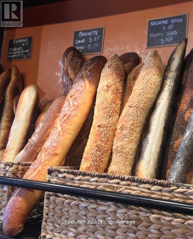 Retail And Upper - 627 Mount Pleasant Road, Toronto, Ontario  M4S 2M9 - Photo 17 - C12642254