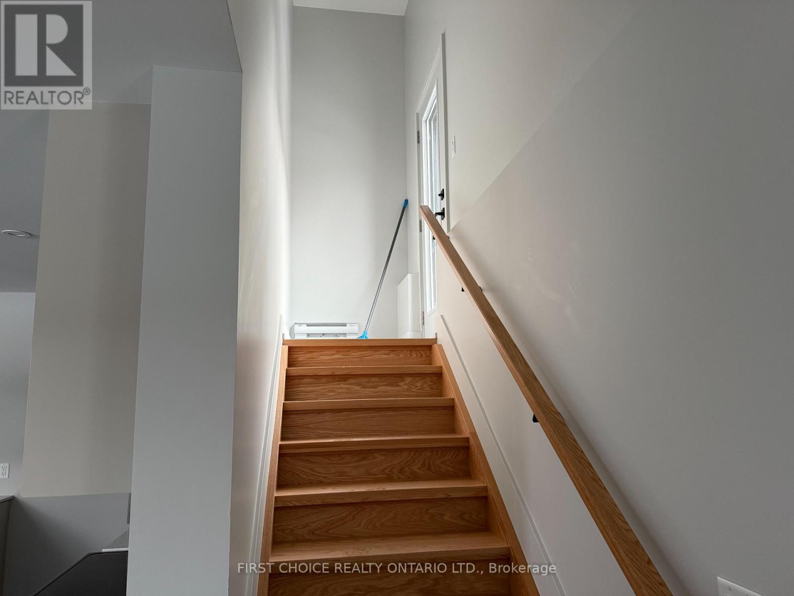 1250 Trenton Avenue, Ottawa, Ontario  K1Z 8J9 - Photo 27 - X12664750