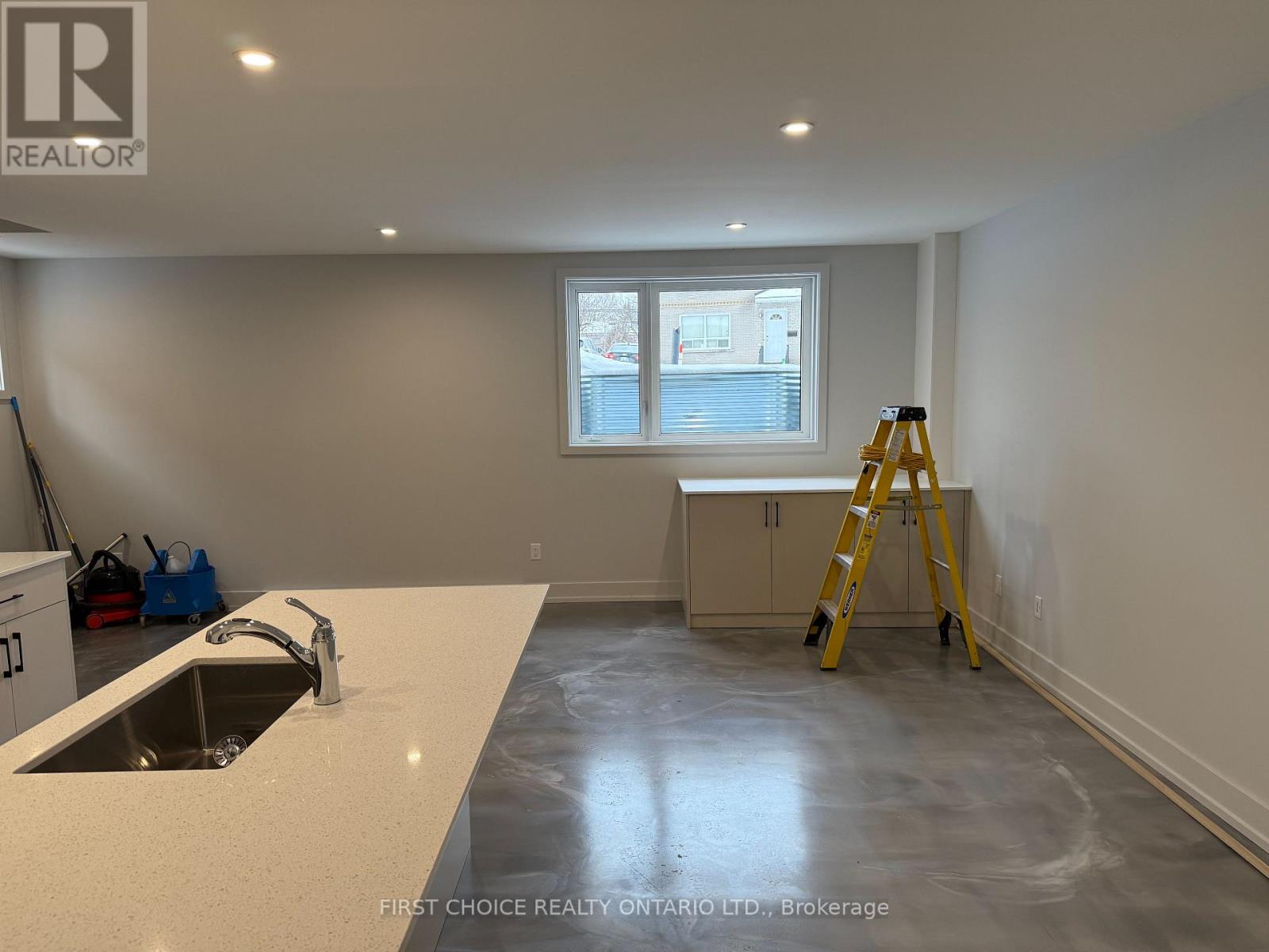 1250 Trenton Avenue, Ottawa, Ontario  K1Z 8J9 - Photo 30 - X12664750