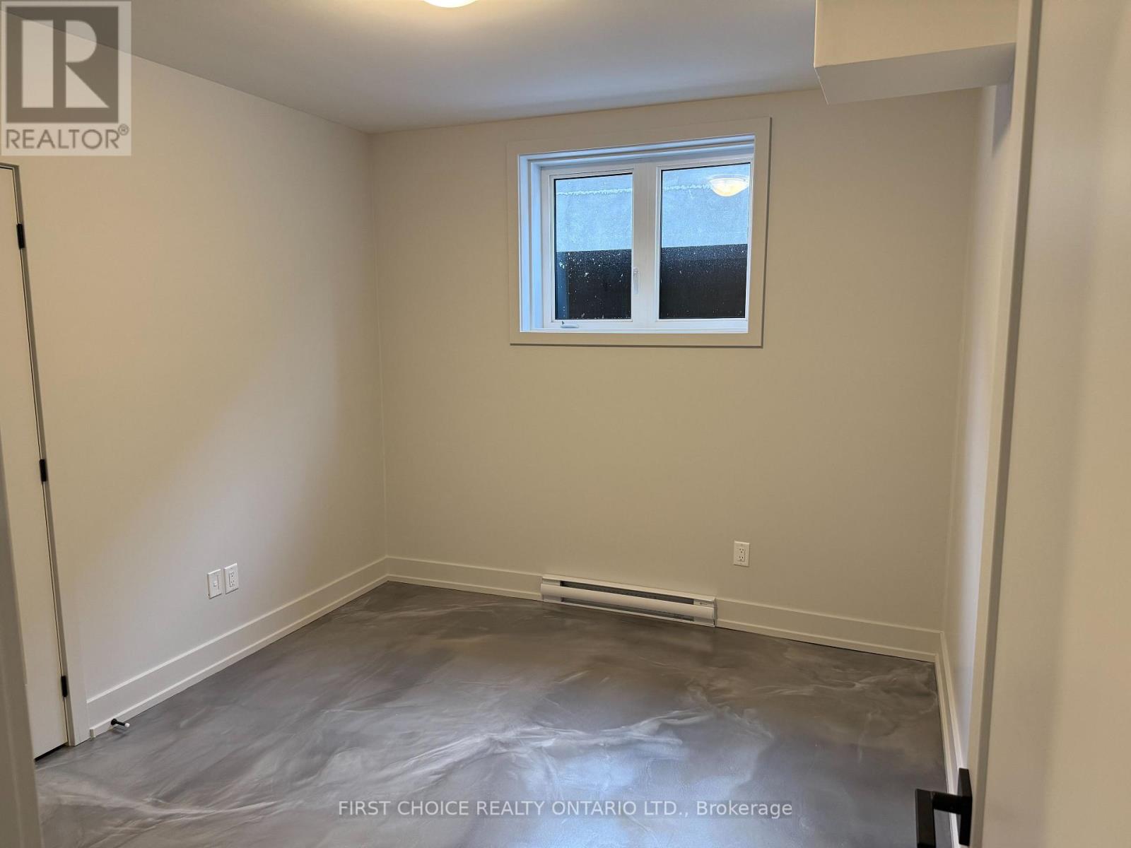 1250 Trenton Avenue, Ottawa, Ontario  K1Z 8J9 - Photo 35 - X12664750