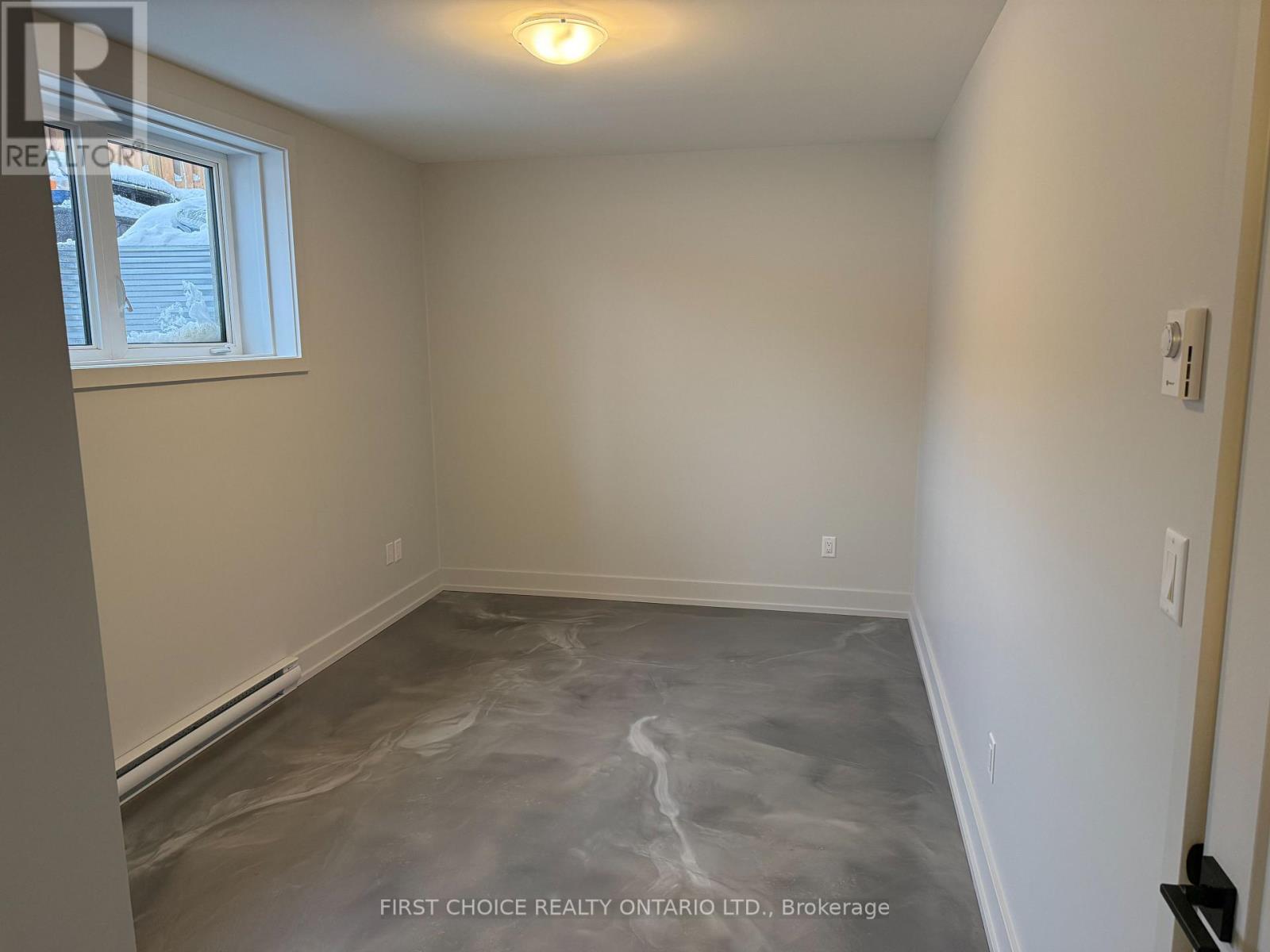 1250 Trenton Avenue, Ottawa, Ontario  K1Z 8J9 - Photo 37 - X12664750