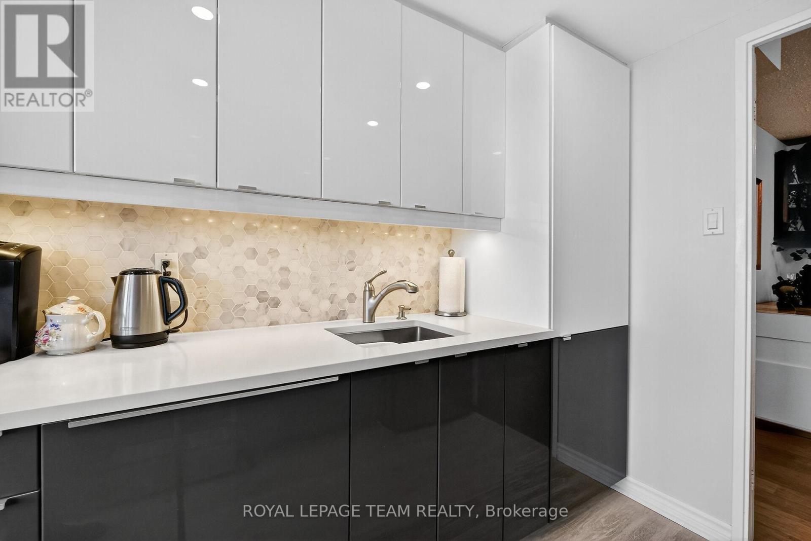 1801 - 530 Laurier Avenue W, Ottawa, Ontario  K1R 7T1 - Photo 15 - X12664754