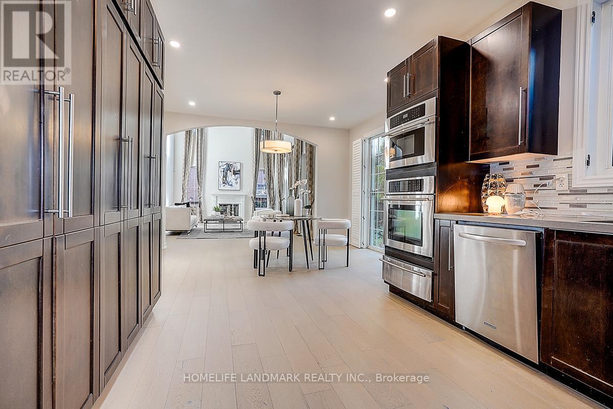 92 Montgomery Avenue, Whitby, Ontario  L1M 2N7 - Photo 14 - E12664752