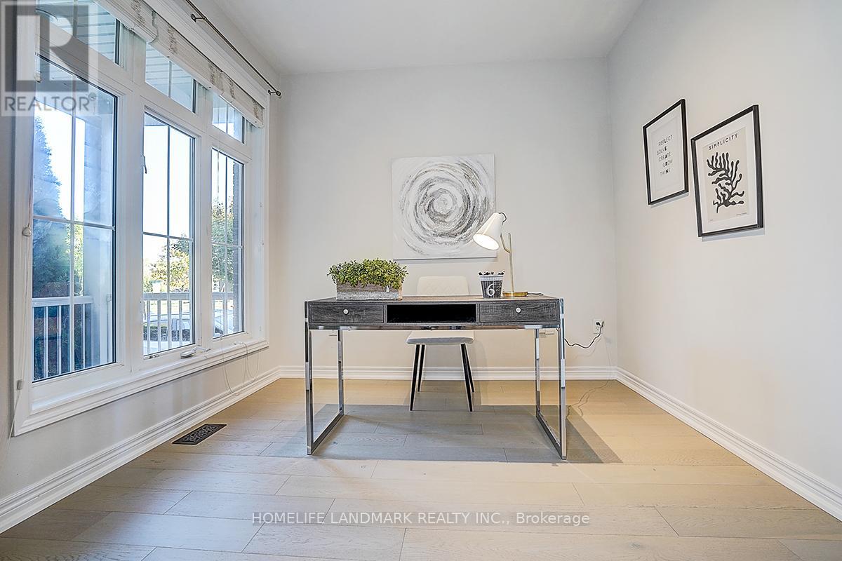 92 Montgomery Avenue, Whitby, Ontario  L1M 2N7 - Photo 3 - E12664752