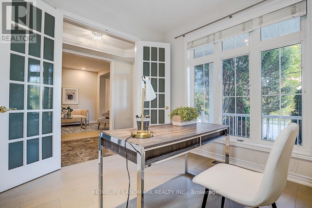 92 Montgomery Avenue, Whitby, Ontario  L1M 2N7 - Photo 4 - E12664752