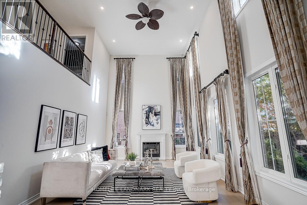 92 Montgomery Avenue, Whitby, Ontario  L1M 2N7 - Photo 9 - E12664752