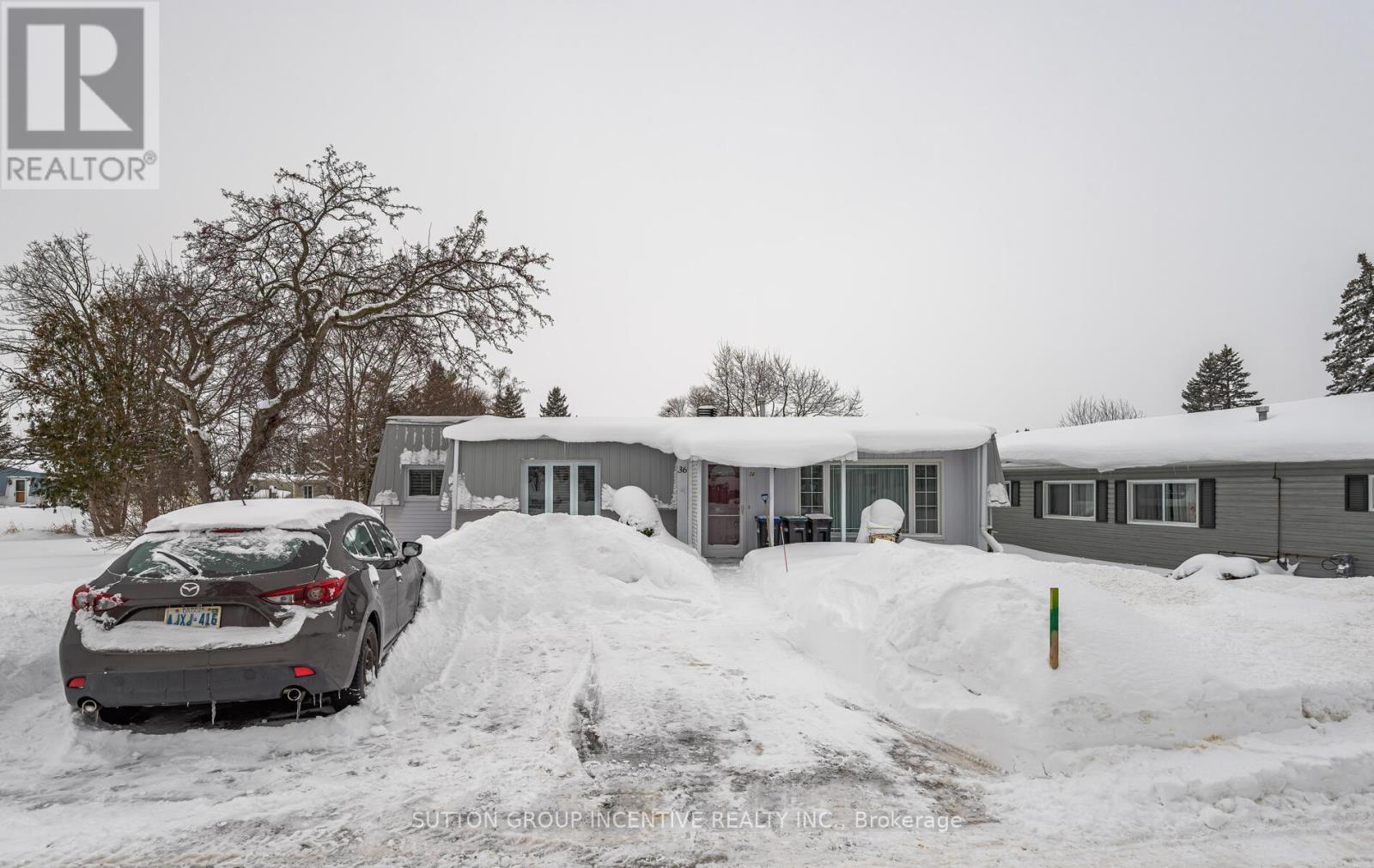 36 Weeping Willow Drive, Innisfil, Ontario  L9S 1P1 - Photo 2 - N12664730