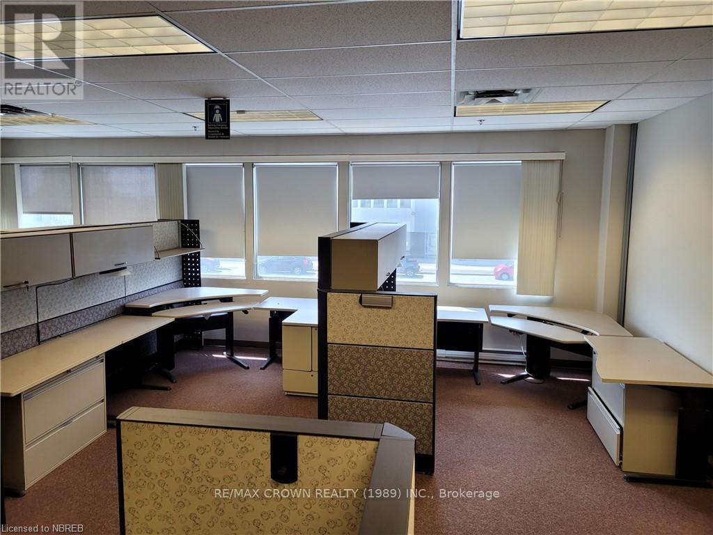 200 - 180 Shirreff Avenue, North Bay, Ontario  P1B 7K9 - Photo 3 - X10708812