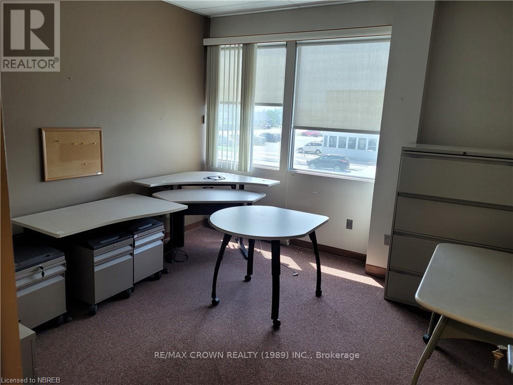 200 - 180 Shirreff Avenue, North Bay, Ontario  P1B 7K9 - Photo 5 - X10708812