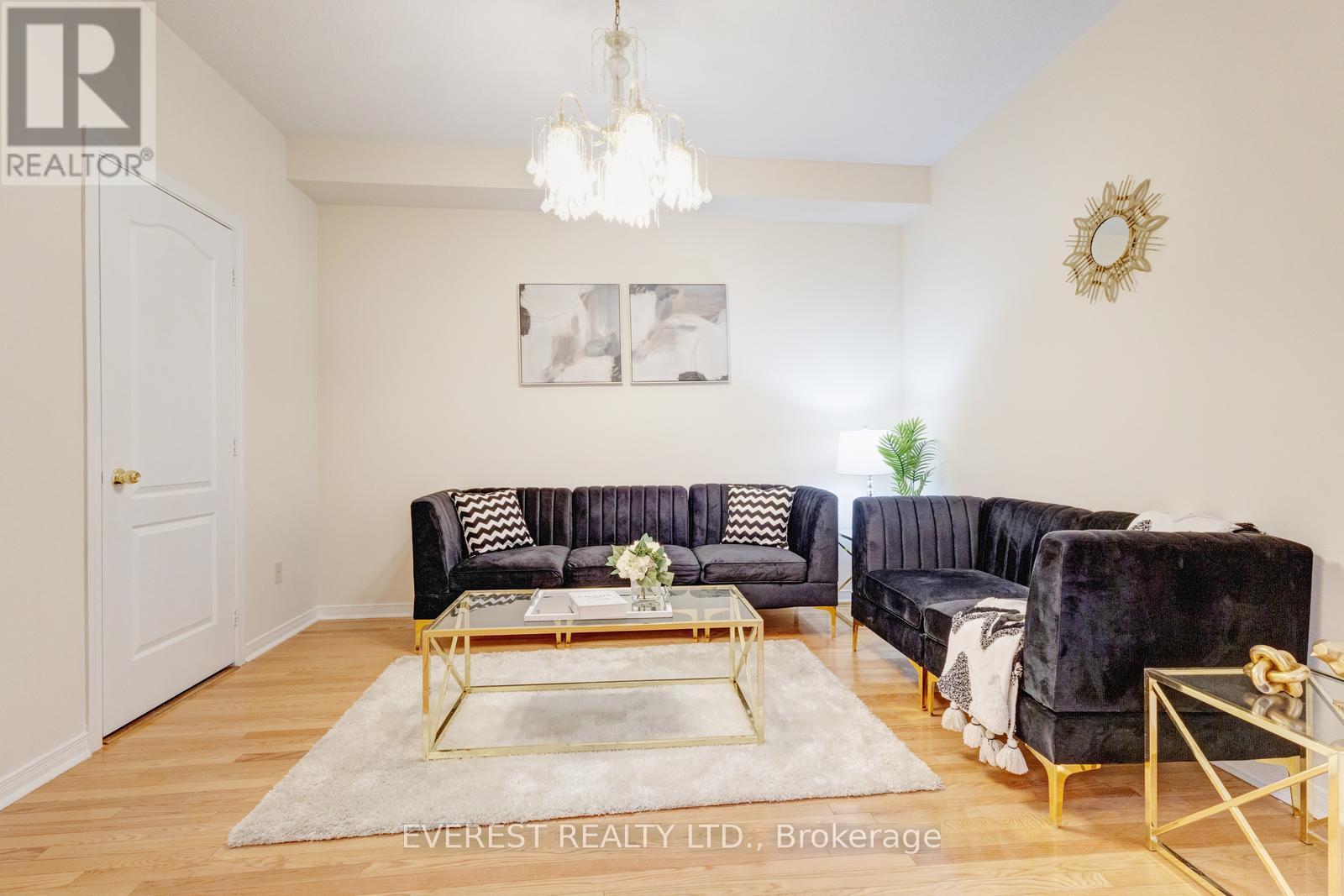 5172 Nestling Grove, Mississauga, Ontario  L5M 0L2 - Photo 5 - W12664766