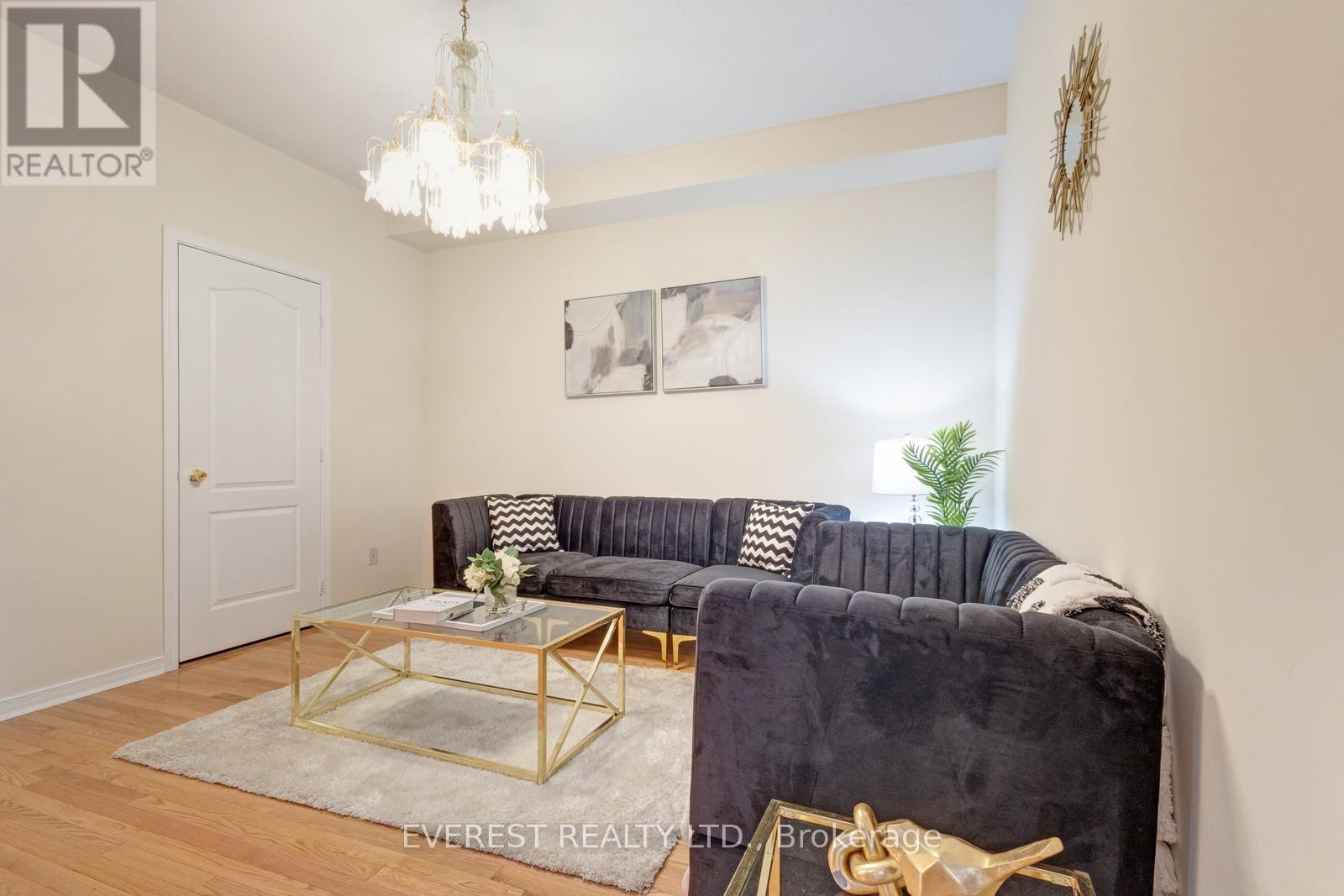 5172 Nestling Grove, Mississauga, Ontario  L5M 0L2 - Photo 9 - W12664766