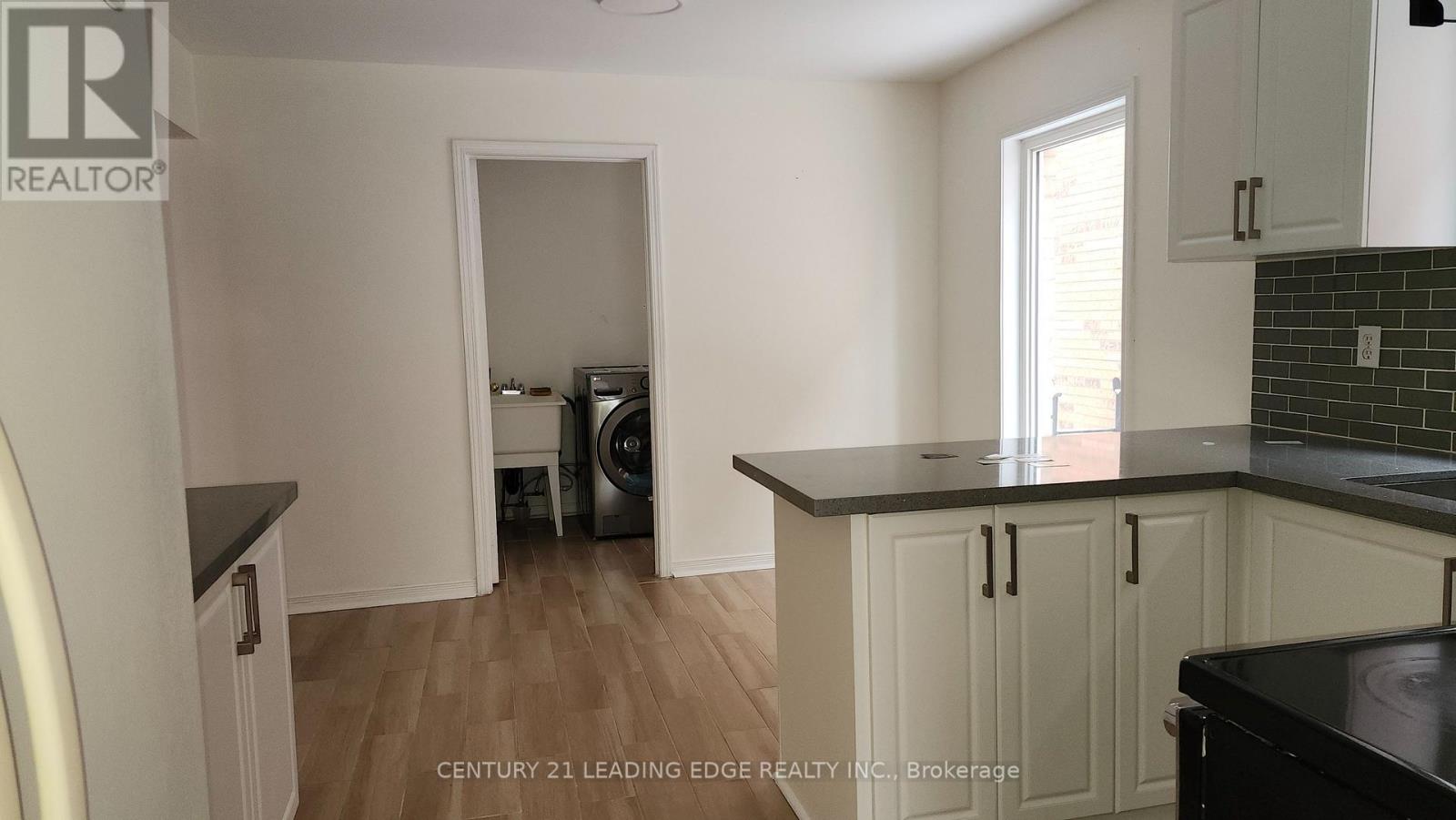 7 Angela Court, Markham, Ontario  L3S 4K8 - Photo 4 - N12594632