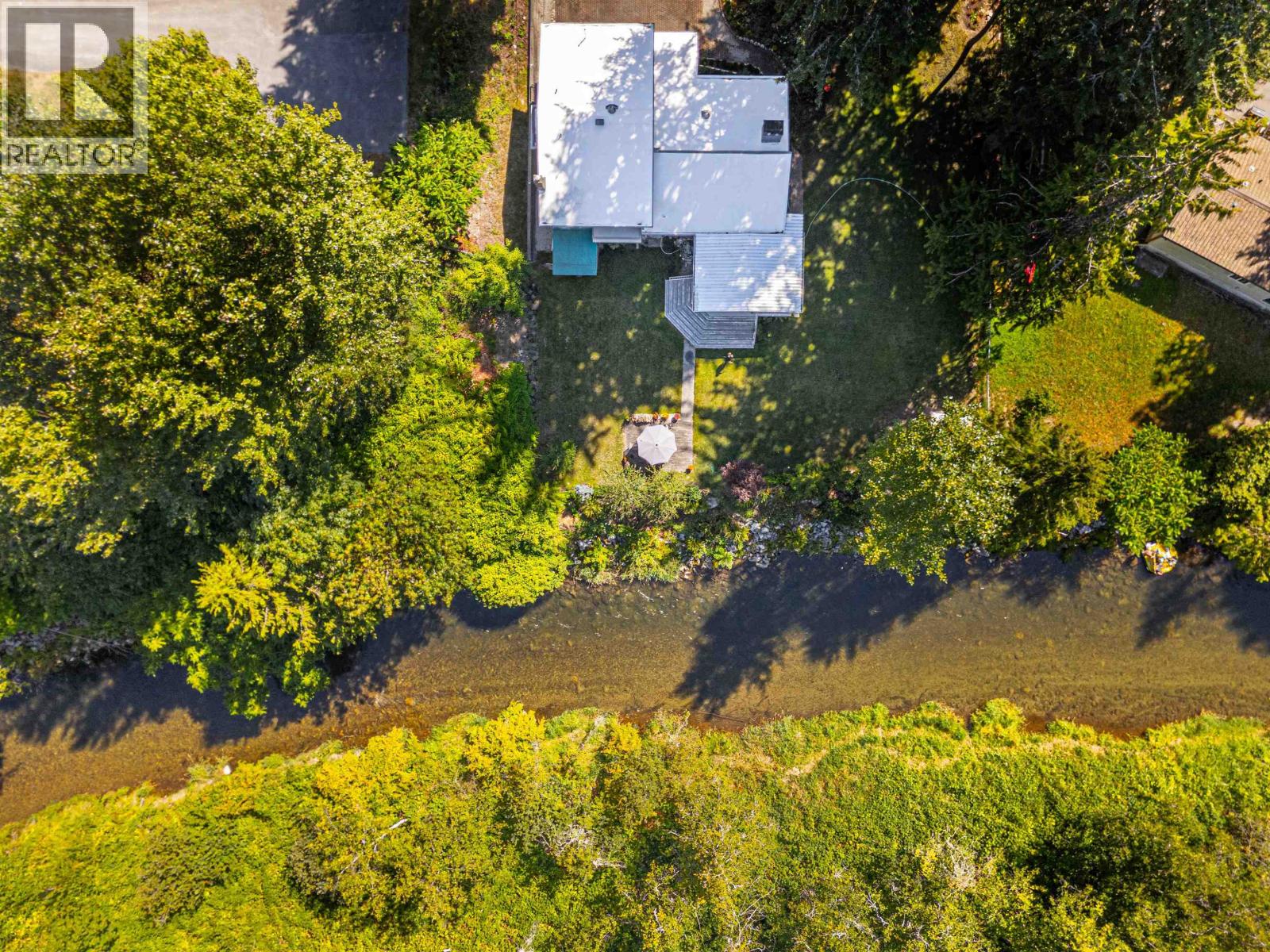 12861 Barnsdale Street, Maple Ridge, British Columbia  V2X 6N6 - Photo 2 - R3076291