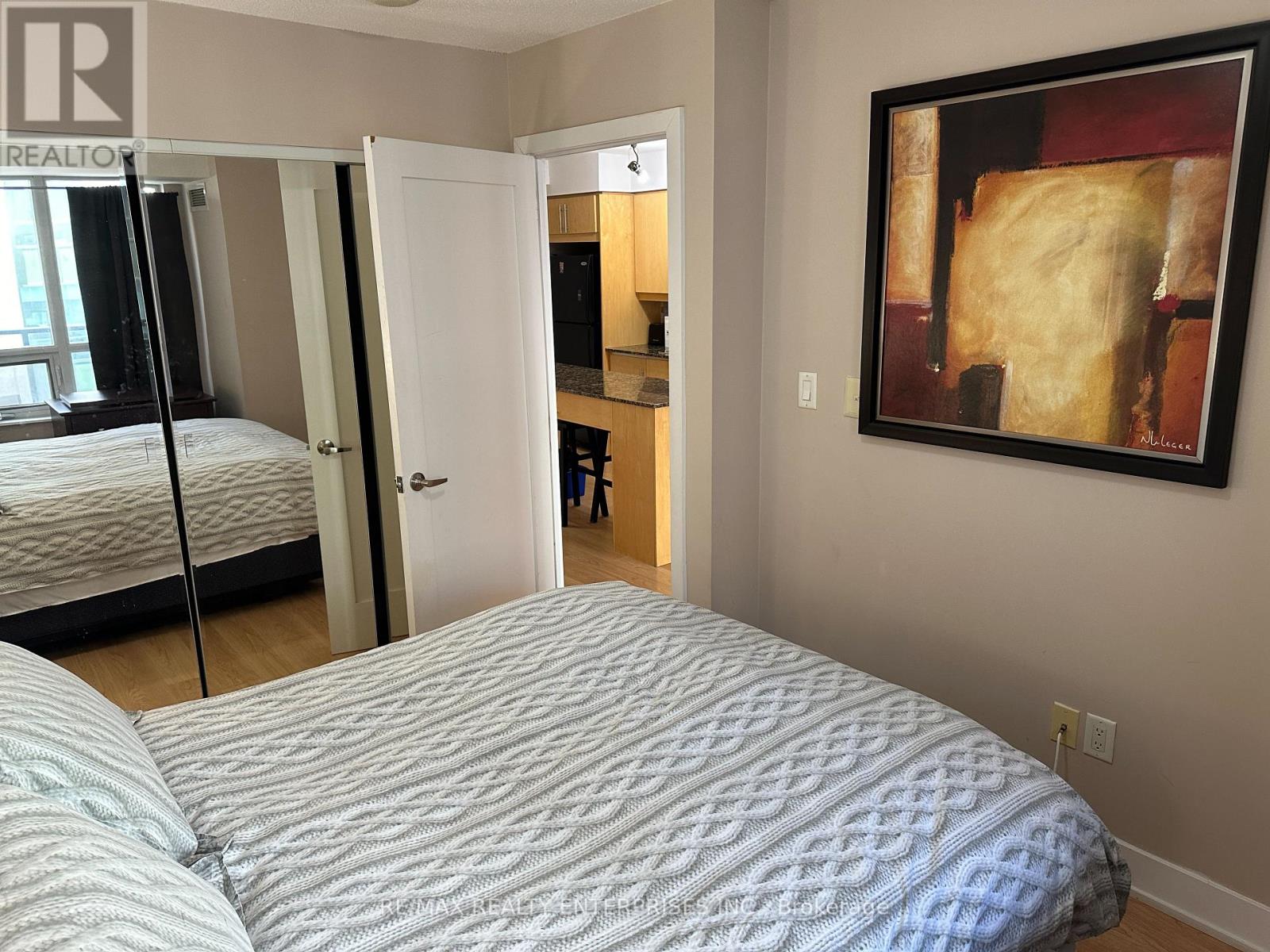 1509 - 20 BLUE JAYS WAY - Photo 13