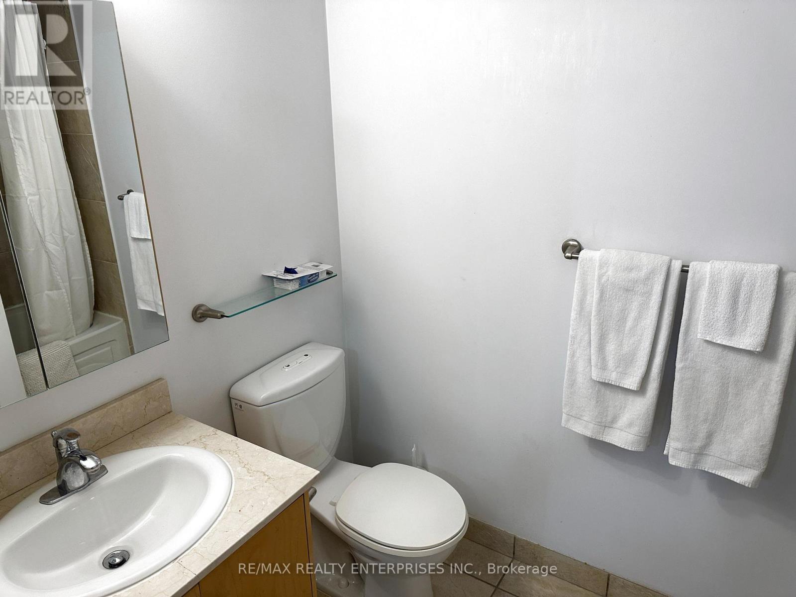1509 - 20 BLUE JAYS WAY - Photo 15