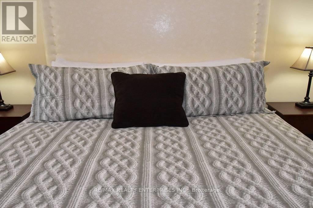 1509 - 20 BLUE JAYS WAY - Photo 17