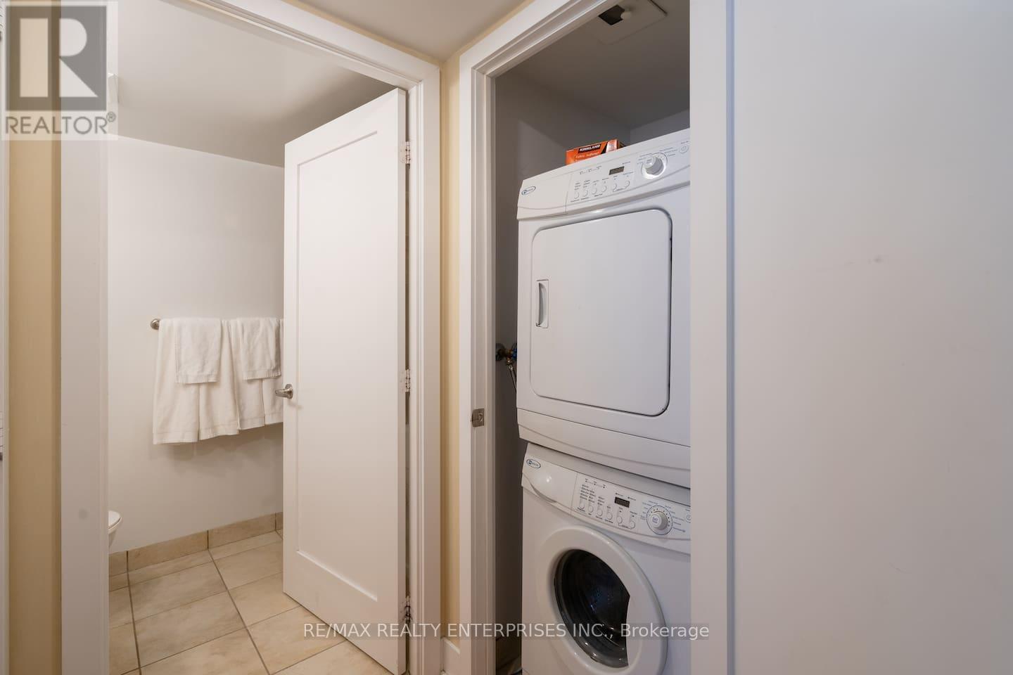 1509 - 20 BLUE JAYS WAY - Photo 19